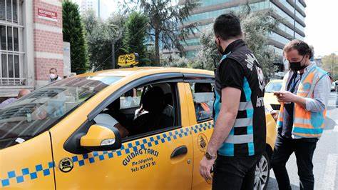 Turkey Plans Istanbul Taxi Surge to Tackle Complaints