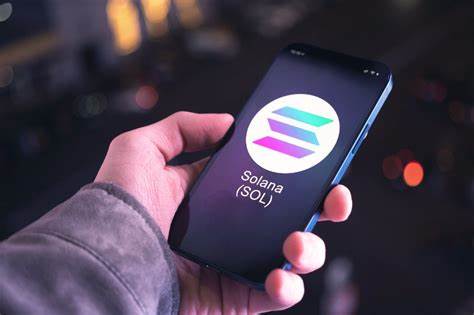 Crypto News This Week: Solana Unveils New Phone, Trump’s Project Confirms Plan for Token