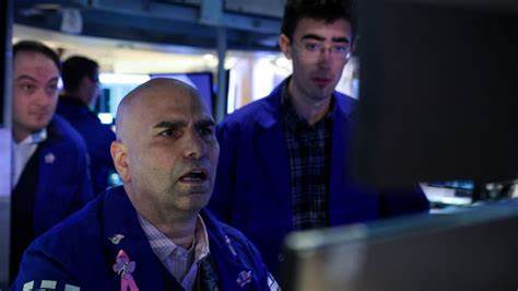 S&P 500 and Nasdaq suffer their worst day in over a month, led lower by tech: Live updates - CNBC