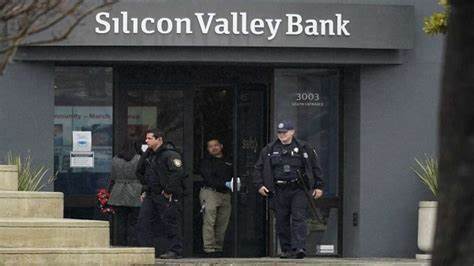 Silicon Valley Bank's collapse reignites debate on crypto benefits - Euronews
