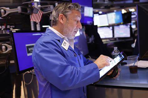 Markets News, Feb. 29, 2024: Nasdaq Notches Record Close as Tech Stocks Surge - Investopedia