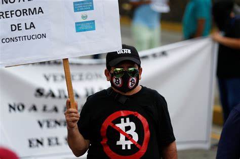 El Salvador’s bitcoin ‘experiment’ leaves digital poor on the sidelines - Rappler
