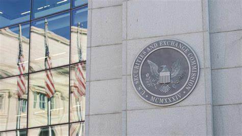 FDIC Told Banks to Pause Bitcoin Services Pending New Guidelines, Coinbase Reveals