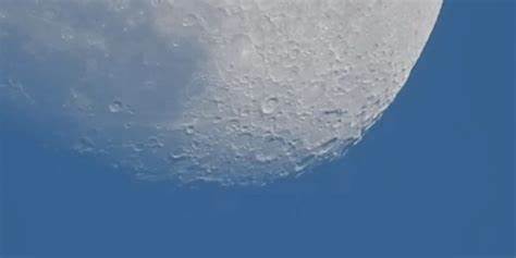 The zoom on this camera is so powerful you can see details on the surface of the moon - Yahoo Finance