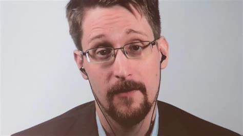 Snowden vs. Buffett: Bitcoin vs. Berkshire? - CCN.com