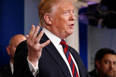Dollar advances after White House reiterates Trump tariff threats - Reuters