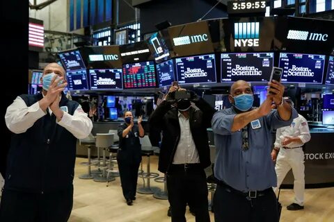 Wall Street sells off as Nasdaq confirms correction - Nairametrics