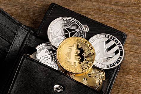 Bitcoin, Ethereum, Dogecoin Struggle As Mt Gox Repayments Begin: Crypto Analyst Says BTC 'Could Drop To $47,000 From Here' - Benzinga